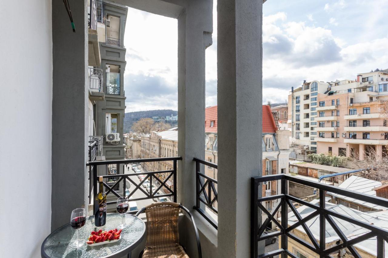 Serviced Apartment On Rustaveli Avenue 16 Tbilisi Luaran gambar